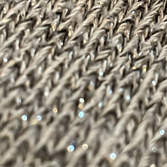 Sale! Beyond Yoga gray women’s top size XS silver sparkle asymmetrical - Picture 6 of 6